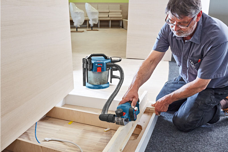 Bosch Akkuhobel GHO 12V-20 / SOLO mit L-Boxx