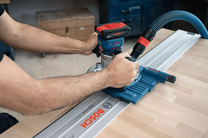 Bosch Akku Kantenfräse GKF 18V-8 Professional 06016C2000