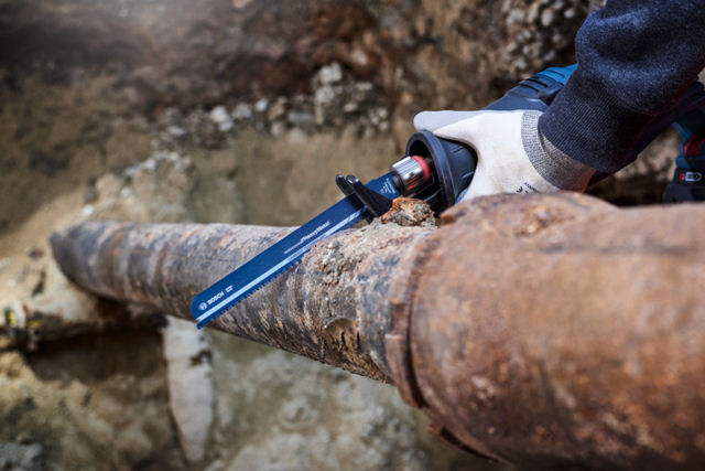 Bosch Akkusäbelsäge GSA 18V-32 Professional