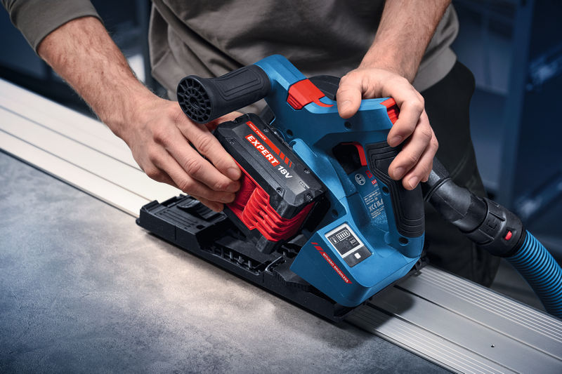 Bosch EXPERT Akku-Tauchsäge EXKT 18V-52G