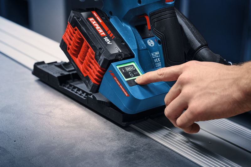 Bosch EXPERT Akku-Tauchsäge EXKT 18V-52G