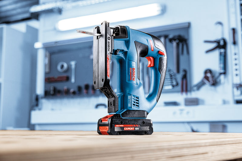 Bosch EXPERT Akku-Stichsäge EXST18V-155B