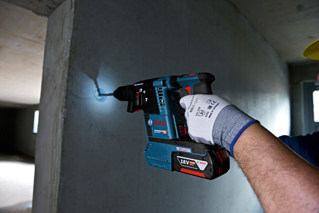 Bosch Akku-Bohrhammer GBH 18V-26 F Professional / 5,0 Ah