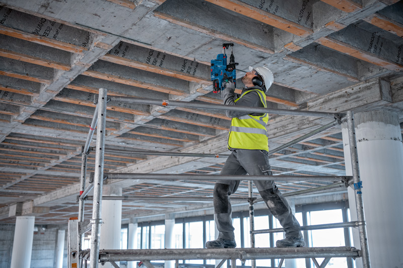 Bosch Akku Bohrhammer GBH 18V-28 CF / SOLO