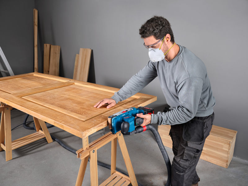 Bosch Akku Bandschleifer GBS18V-75
