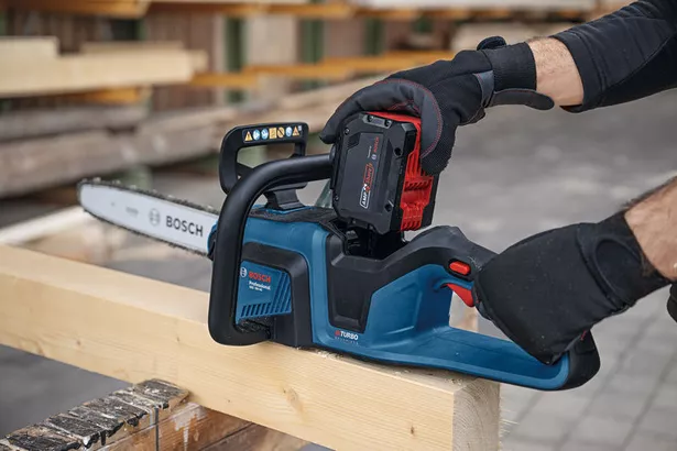 Bosch Akku Kettensäge GKE 18V-40 Professional