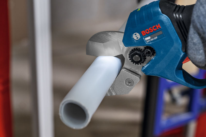 Bosch Akku-Rohrschere GPC18V-32P