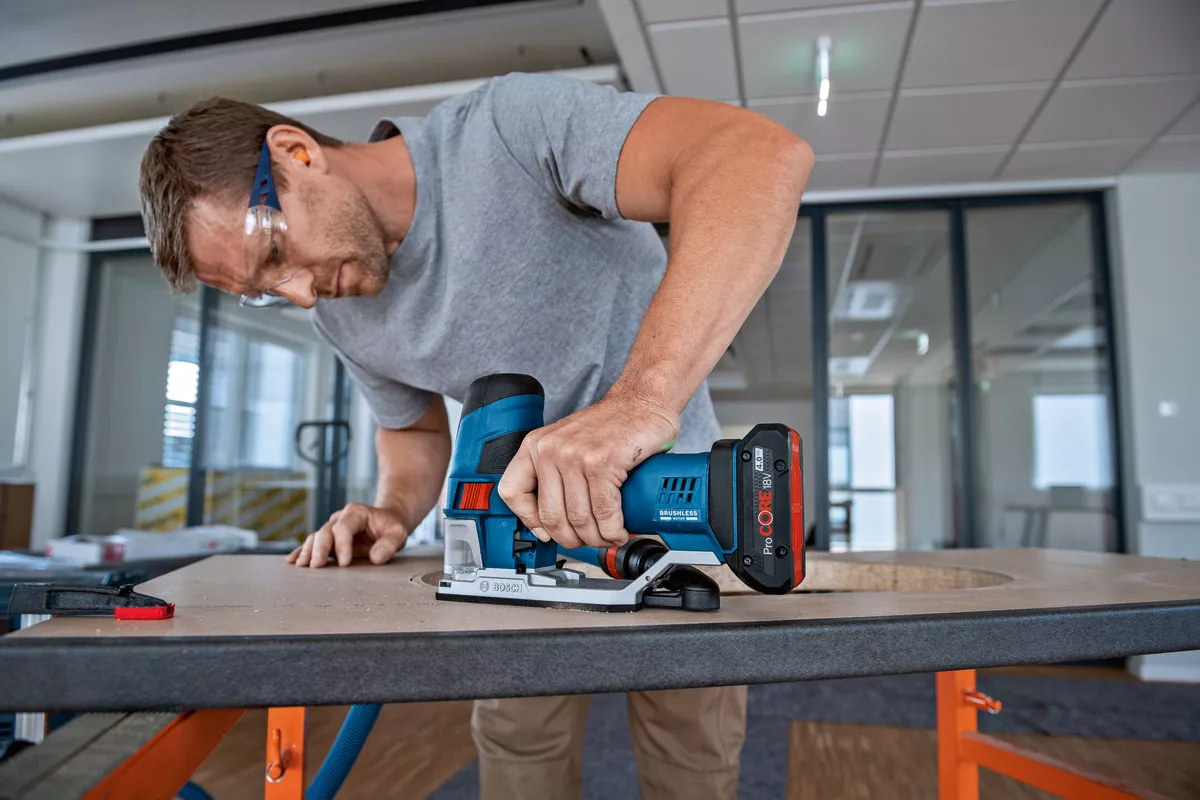 Bosch Akku Stichsäge GST 18 V-155 SC Professional