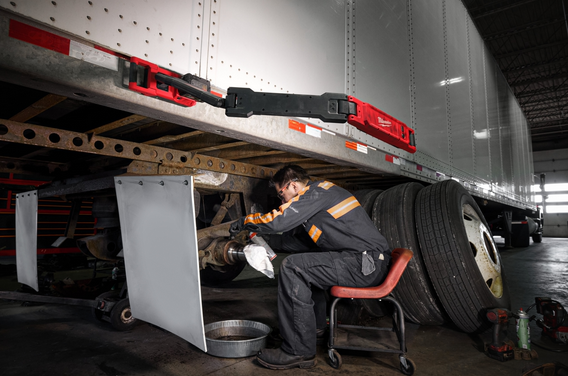 Milwaukee Akku-Service-Leuchte M18 ABL-0