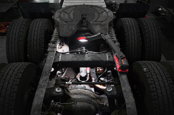 Milwaukee Akku-Service-Leuchte M18 ABL-0